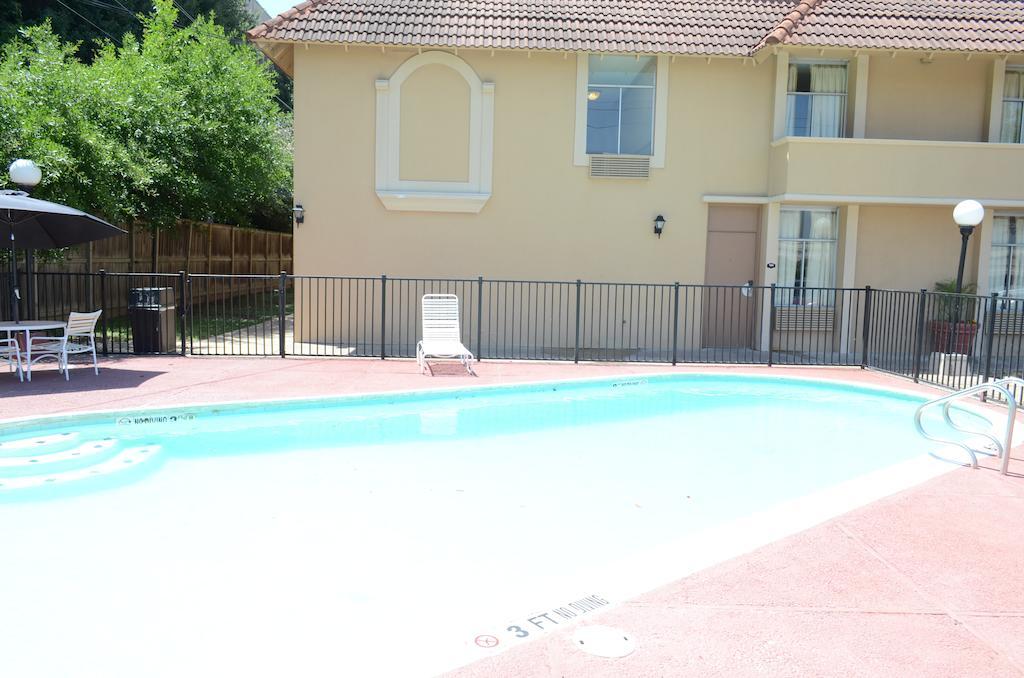 Memorial Inn And Suites Houston Eksteriør billede